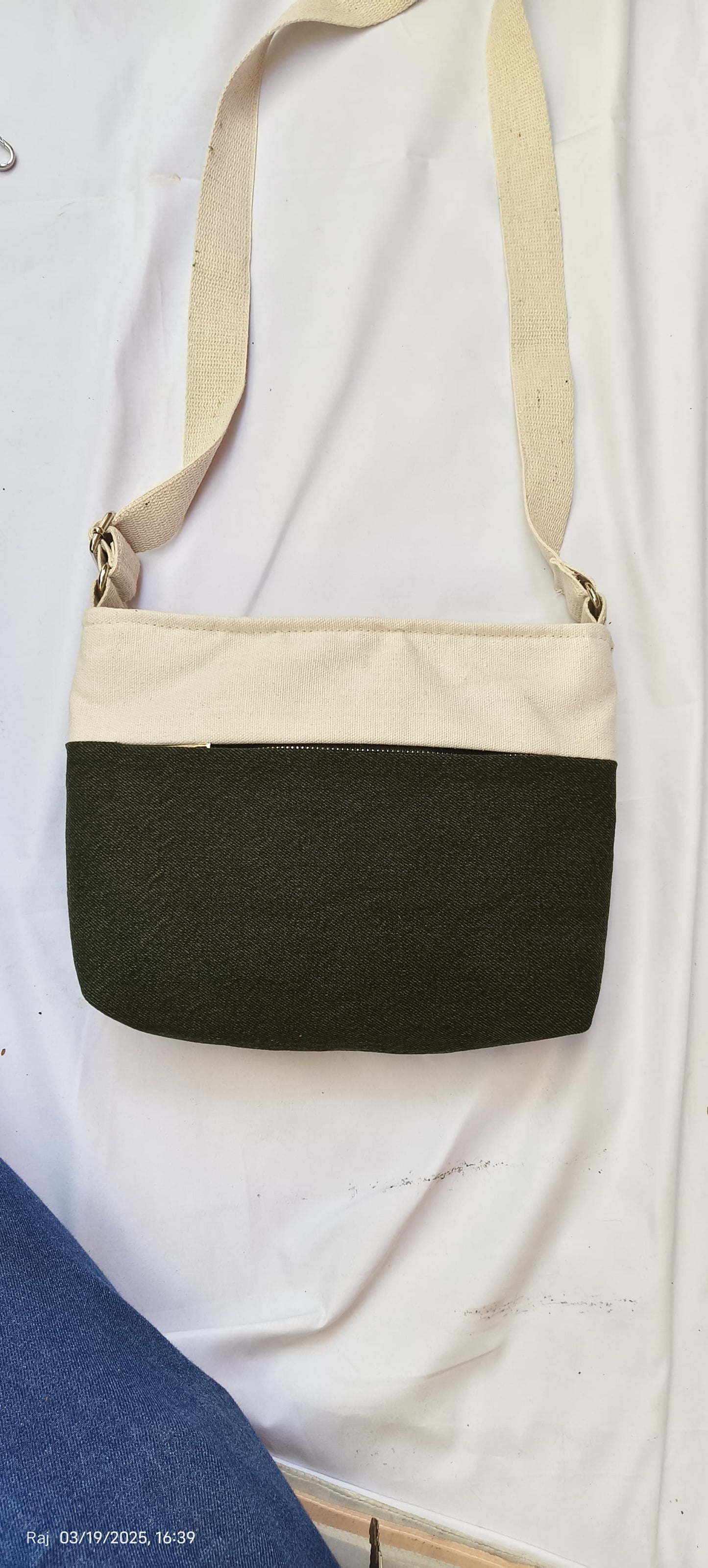 Canvas & Co. Sling Bag
