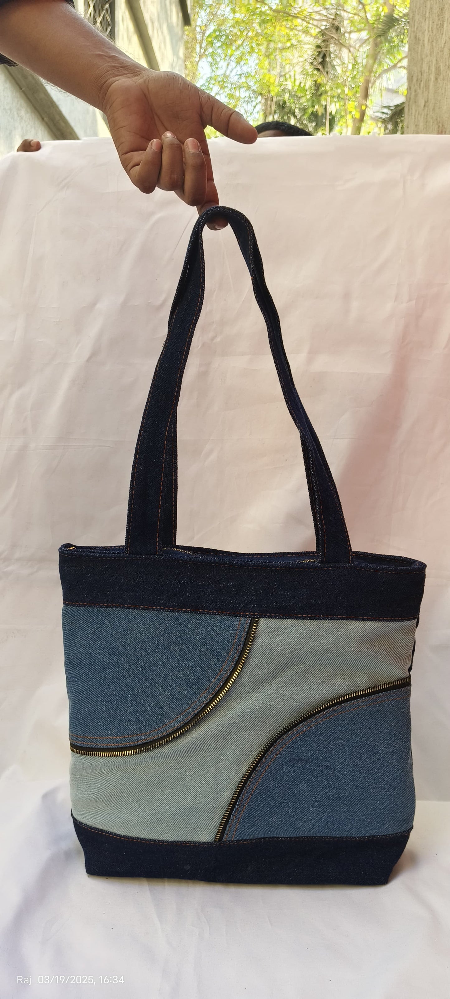 Daisy Chain Handbag